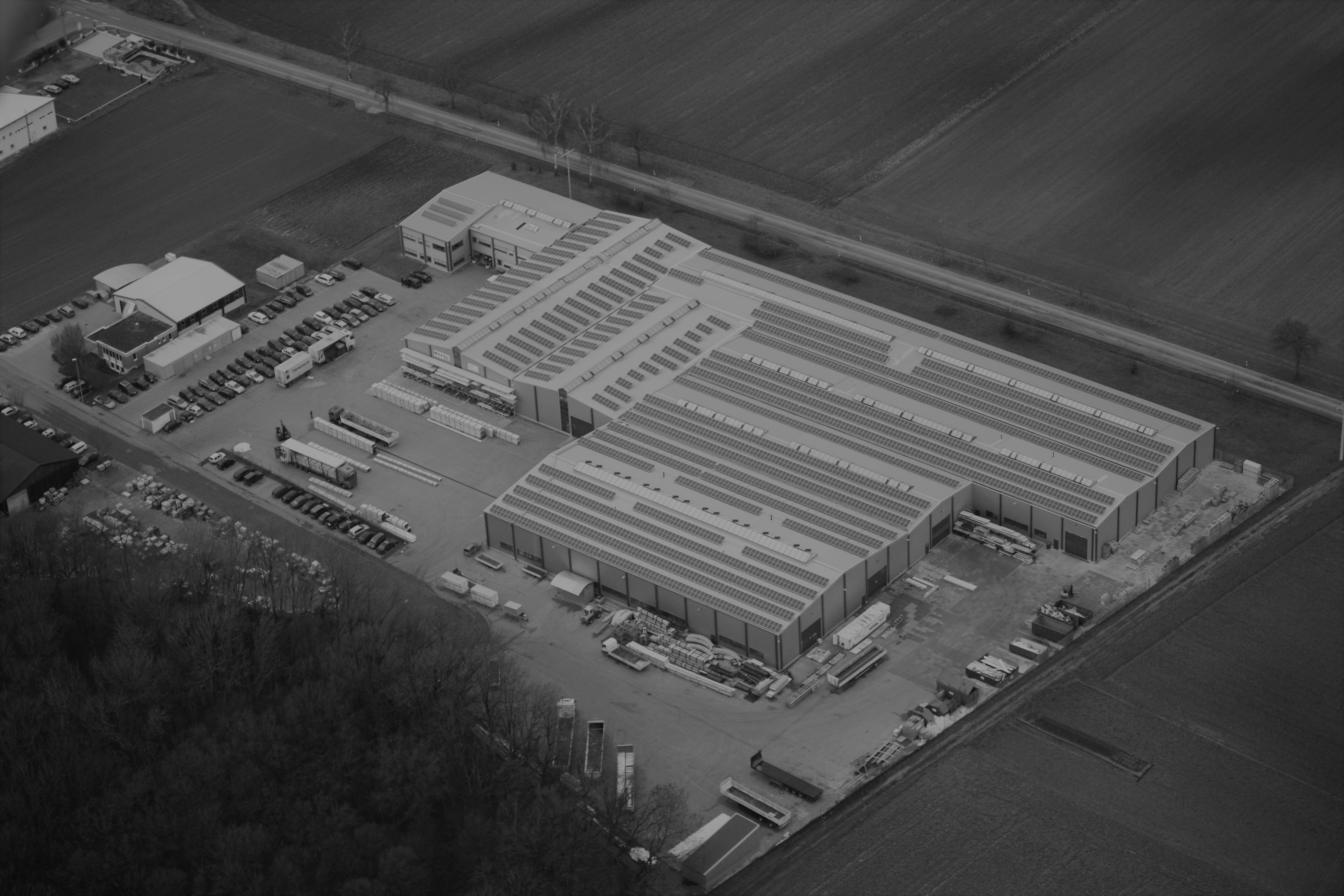 Luftbild der Firma Maas in schwarz/weiß